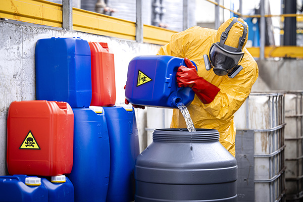 Managing Chemical Risks using the correct PPE